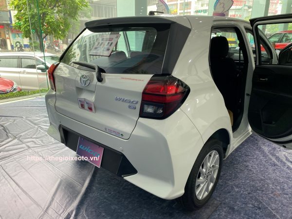 hông xe Toyota Wigo 2023