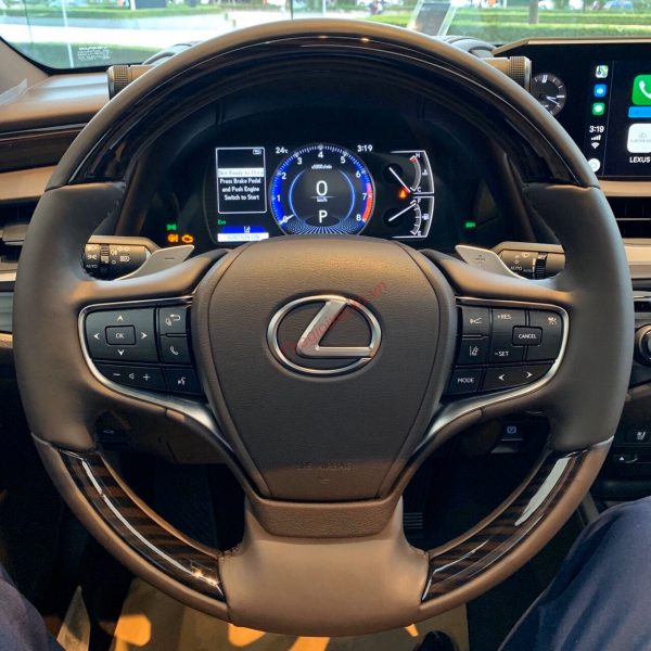 Vô lăng Lexus ES 250 2022