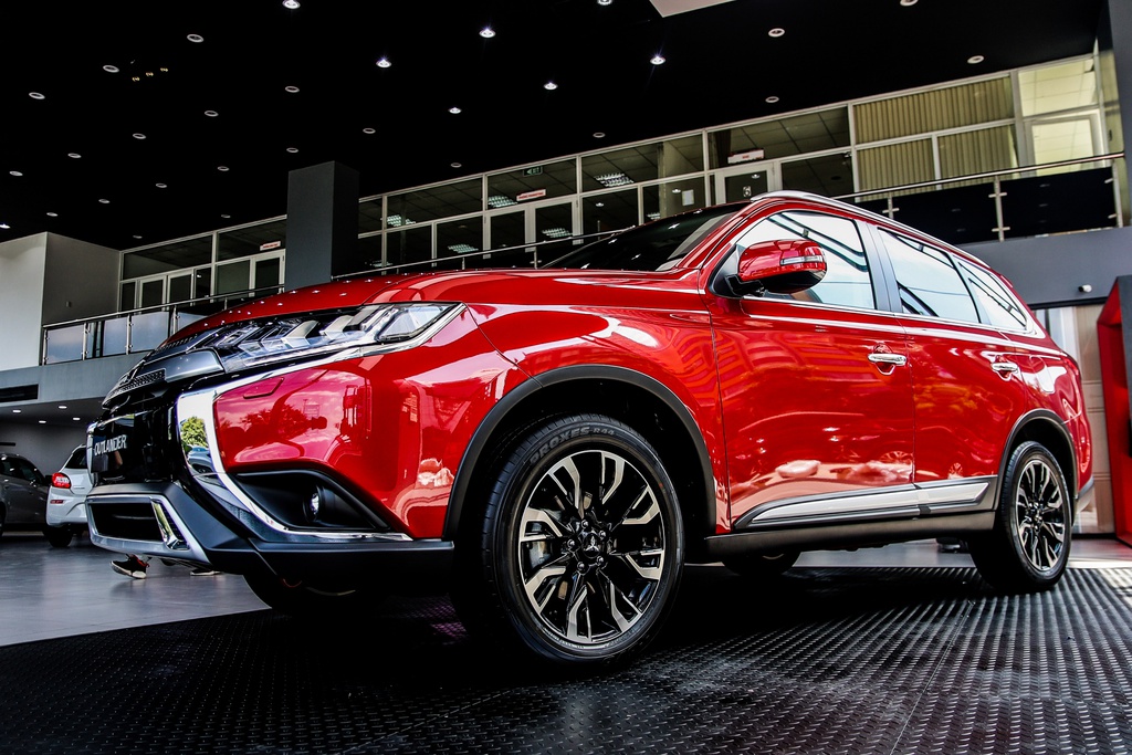 mitsubishi-outlander-2-0-cvt-2020-1-dailymitsubishi-vn