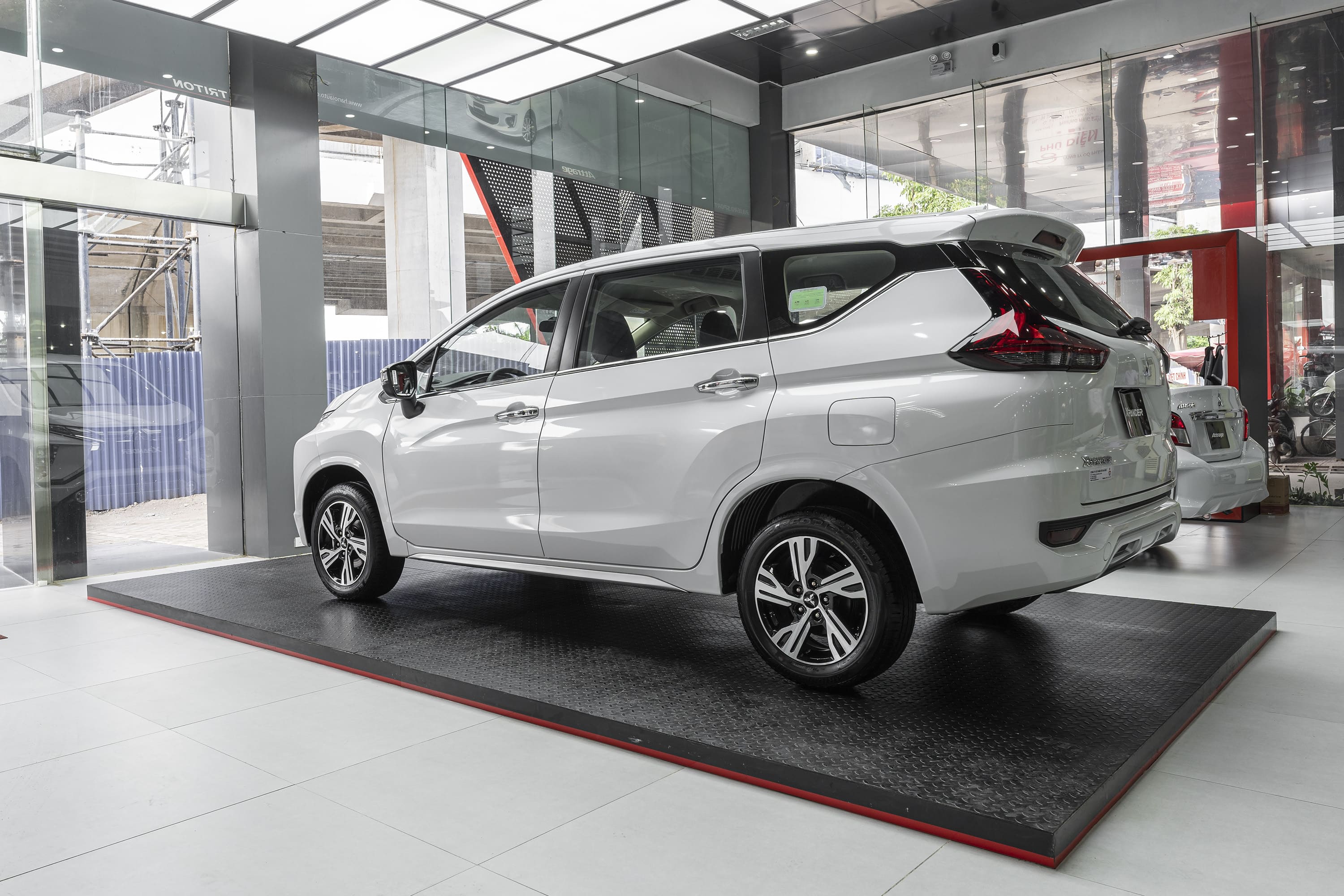 xe-mitsusbishi-xpander-2020-11