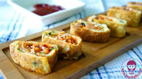 Trứng cuộn kim chi