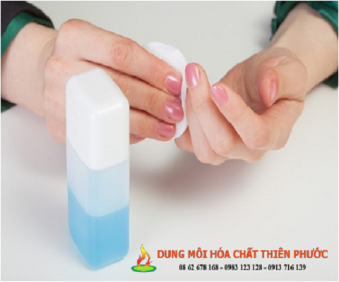 Tại sao acetone là thành phần chính trong nước rửa móng tay?