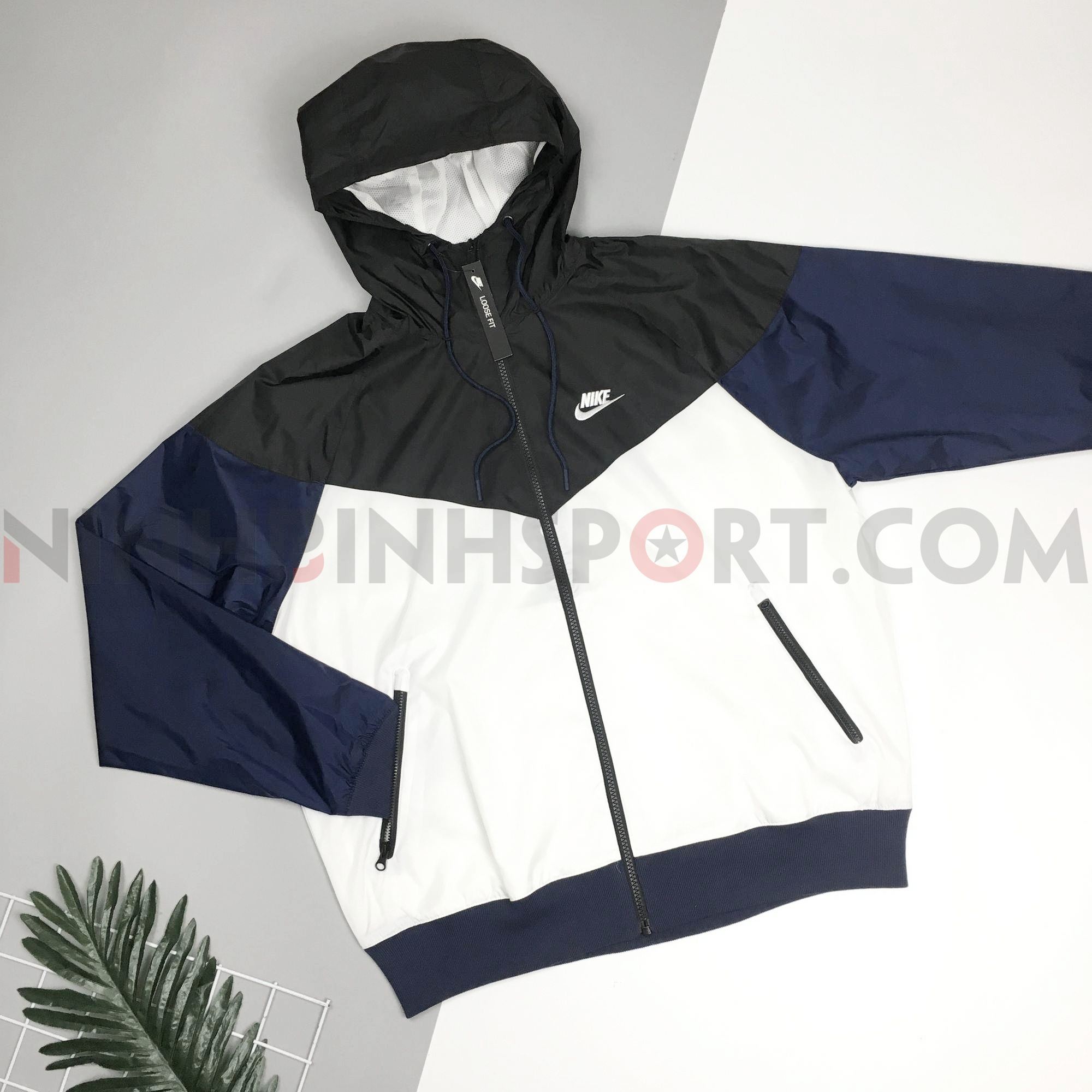 Áo khoác Nike Sportswear Windrunner AR2192-102