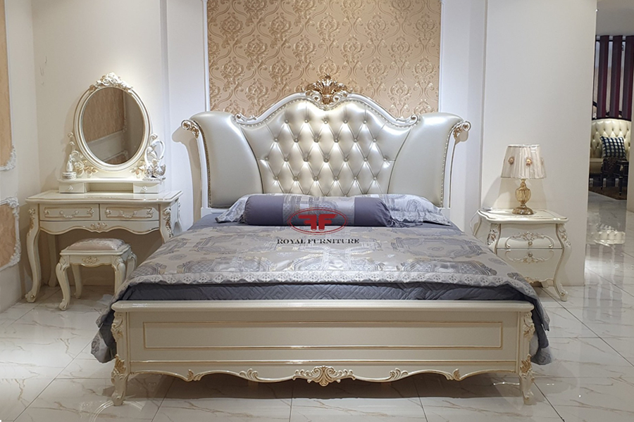 Giường ngủ dát vàng tân cổ điển 1m8x2m đẳng cấp hoàng gia 8819B
