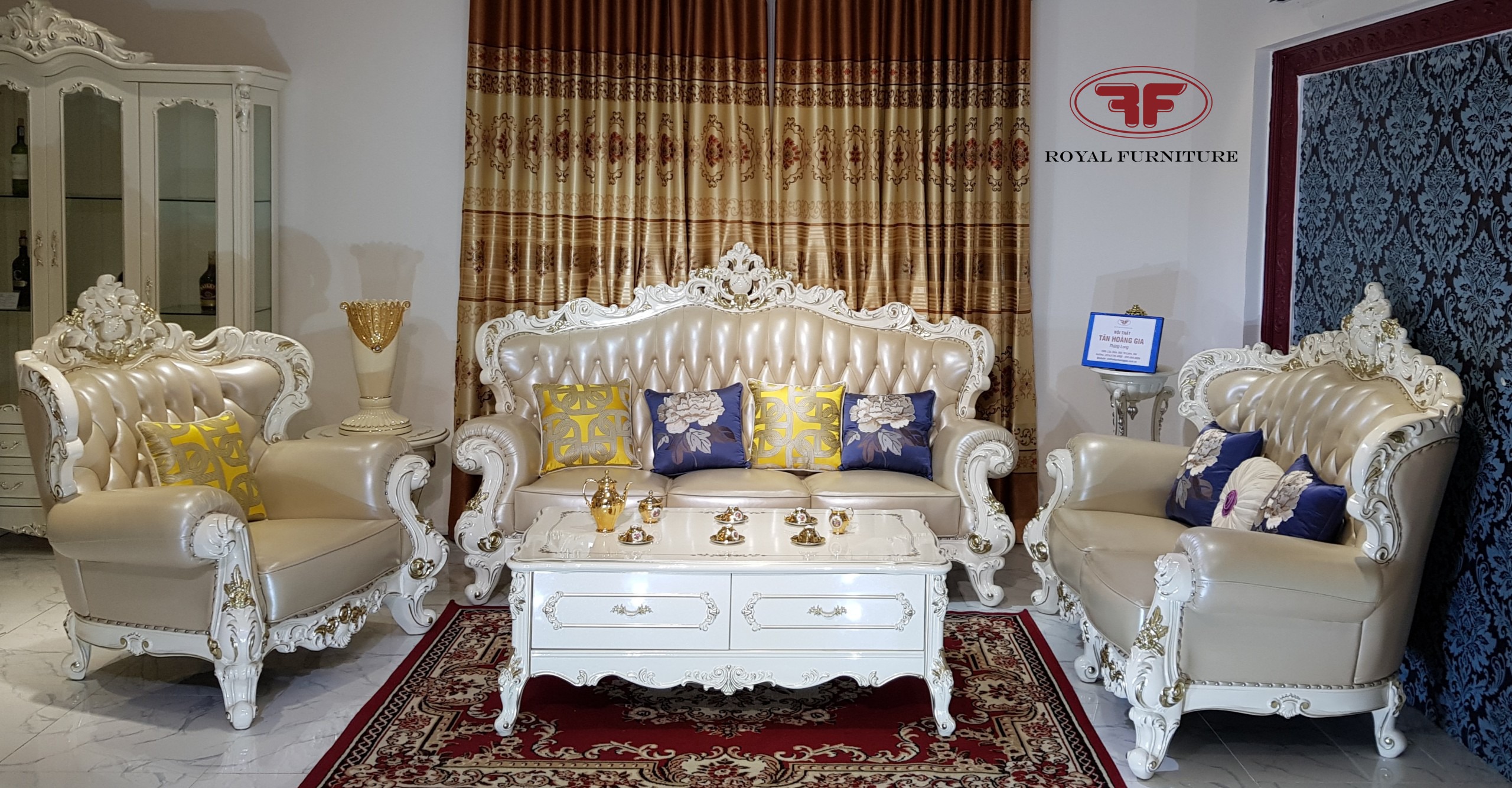 Bộ sofa tân cổ điển viền vàng đẳng cấp 9903B Tân Hoàng Gia nội thất sẽ mang lại sự tinh tế và sang trọng cho không gian sống của bạn. Với thiết kế đặc biệt và chất lượng tốt nhất, bộ sofa tân cổ điển của chúng tôi sẽ làm hài lòng tất cả khách hàng khó tính nhất.