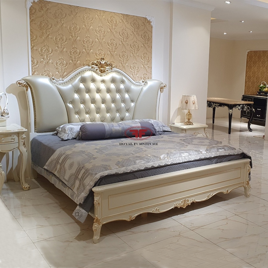 Giường ngủ dát vàng tân cổ điển 1m8x2m đẳng cấp hoàng gia 8819B