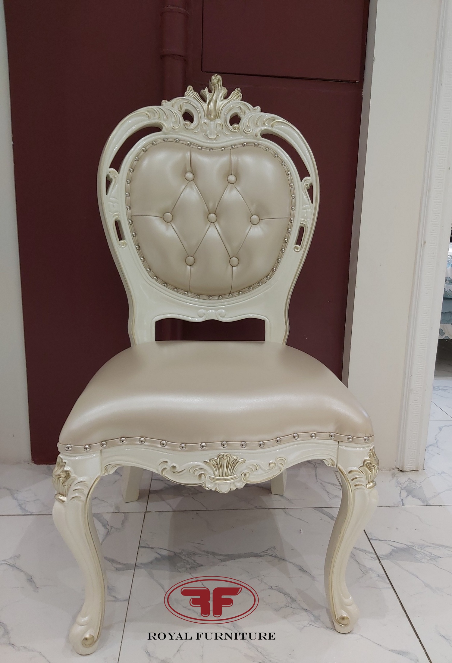 Ghế ăn bọc da thật tân cổ điển 933B
