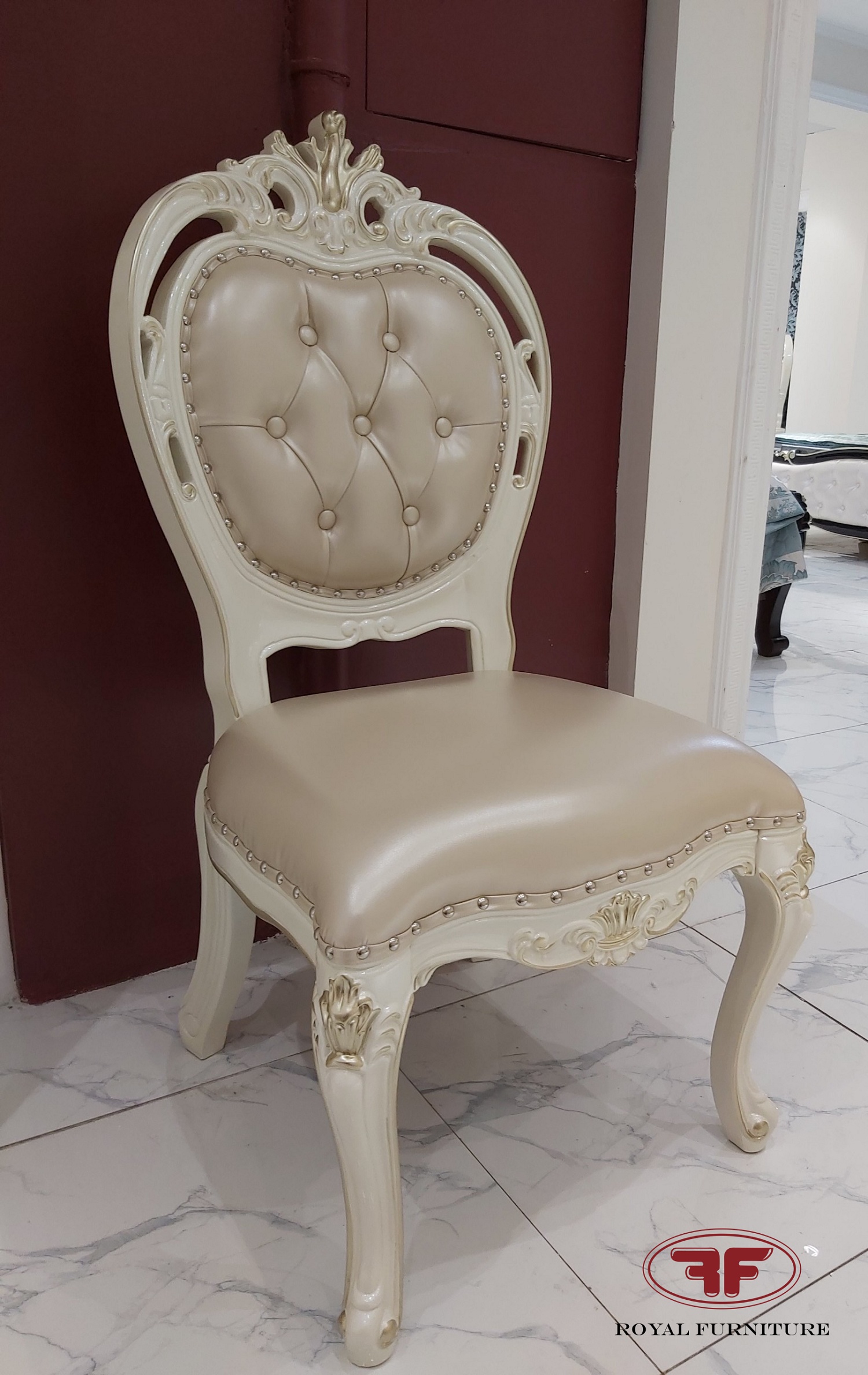 Ghế ăn bọc da thật tân cổ điển 933B