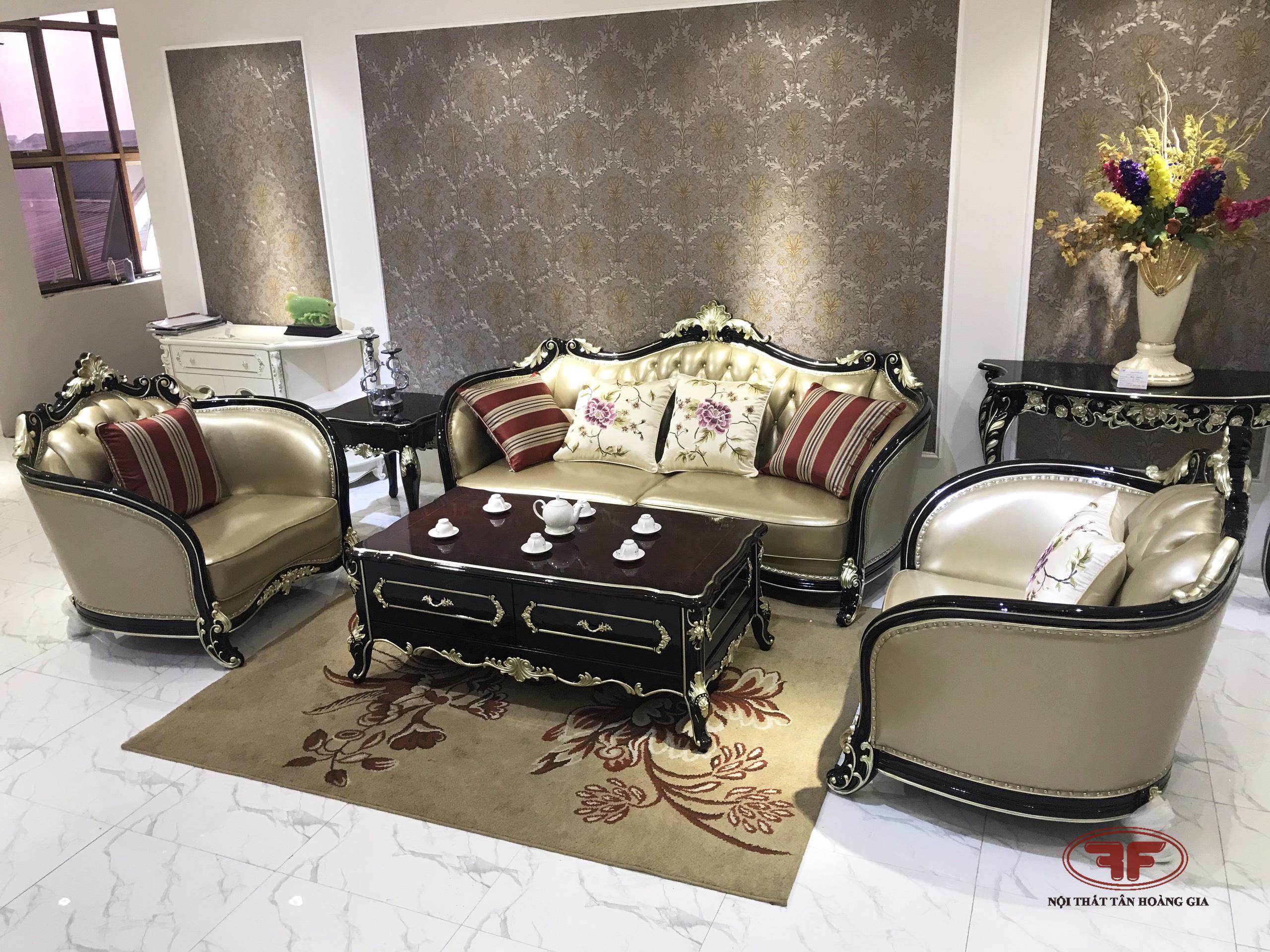 Sofa phòng khách cổ điển tân trang: Nếu bạn đang quan tâm đến việc cải thiện phong cách nội thất của phòng khách, một chiếc sofa phòng khách cổ điển tân trang  sẽ là một lựa chọn tuyệt vời. Với kiểu dáng cổ điển nhưng mang hơi thở hiện đại, chiếc sofa này sẽ là một điểm nhấn cho không gian sống của bạn.