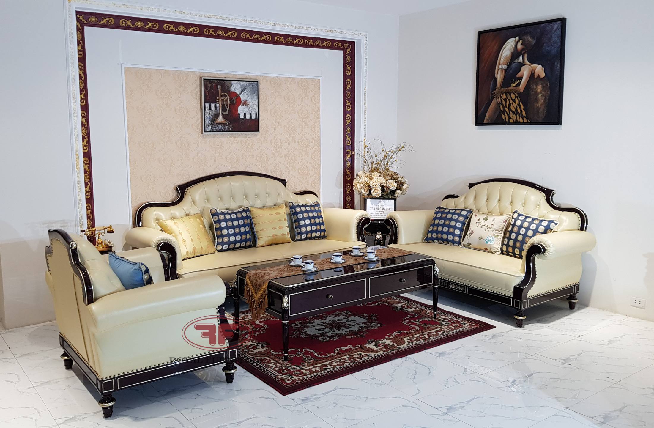 Ghế Sofa nhập khẩu sang trọng và đa dạng về màu sắc chắc chắn sẽ làm cho không gian sống của bạn trở nên đẹp và hiện đại hơn. Hãy đến và khám phá ngay những kiệt tác nội thất đầy ấn tượng tại hệ thống VNC Group.