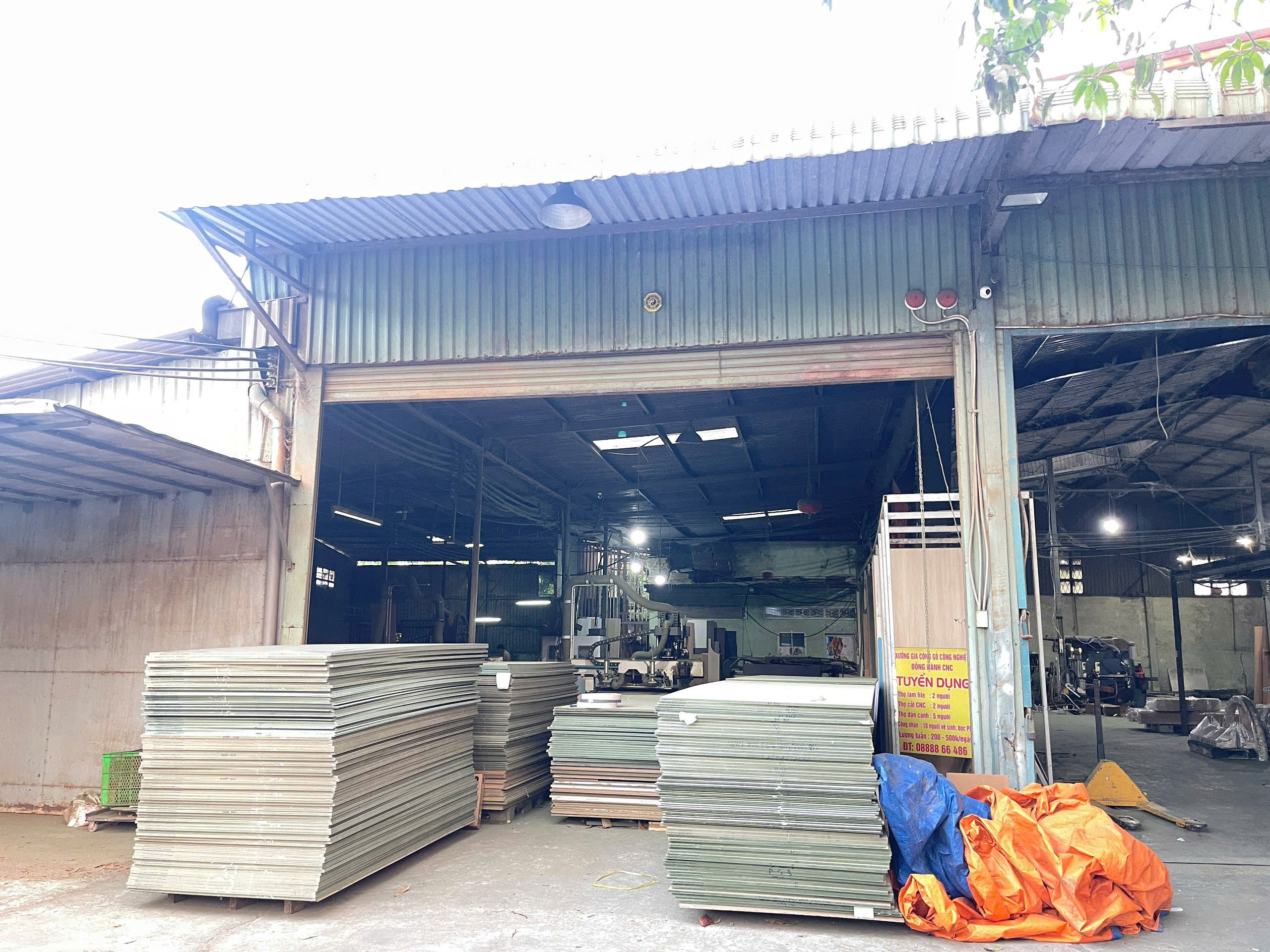 Đặt Gia Công Nội Thất Số Lượng Lớn? Đây Là Lý Do Các Nhà Thầu Chọn Đồng Hành CNC Thay Vì Xưởng Nhỏ