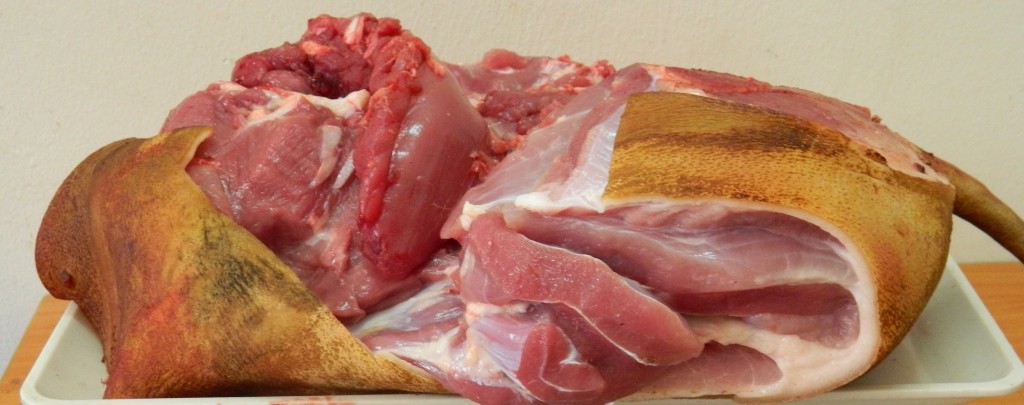 Thịt lợn mán tươi sau giết mổ