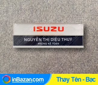 bảng tên nhân viên thay tên màu bạc