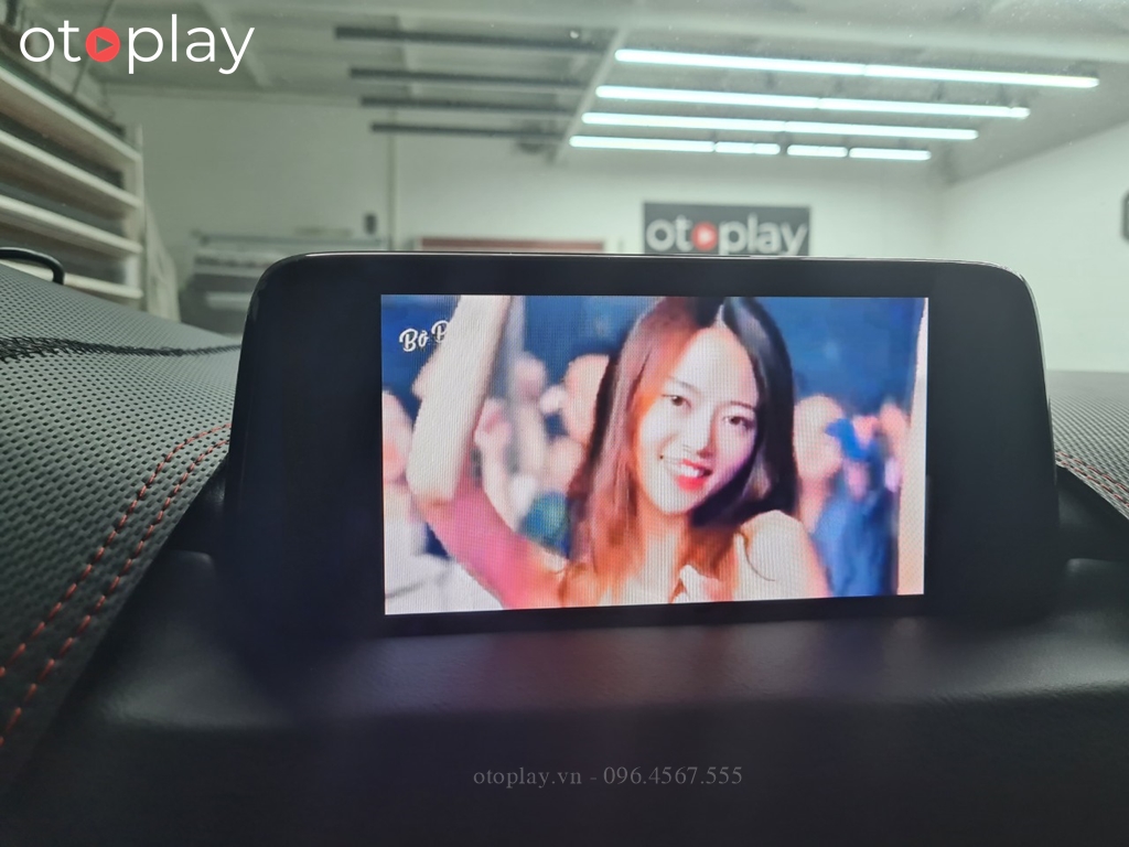 Hướng dẫn cách xem video qua USB trên xe Mazda