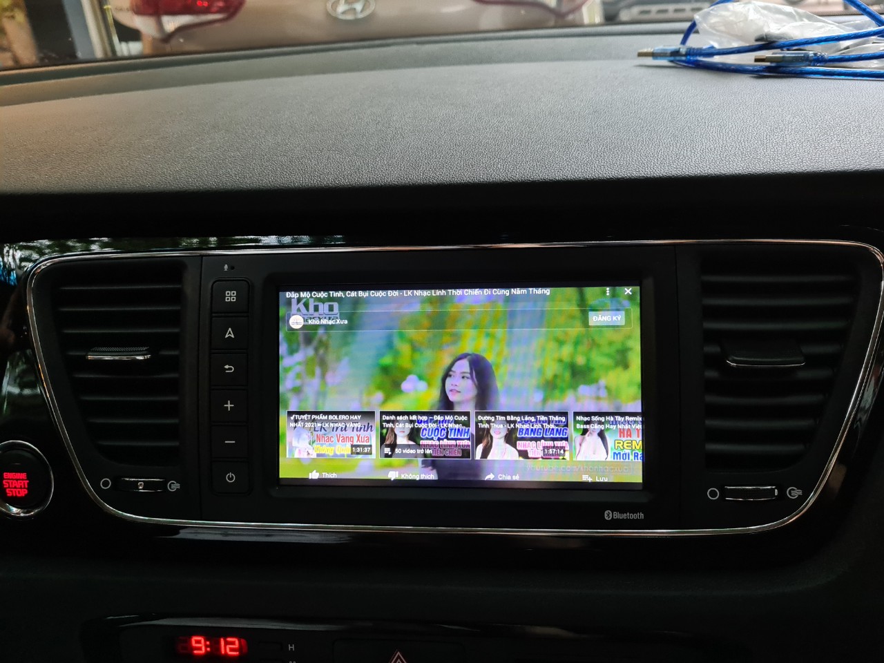 Cài Youtube, Tivi cho màn hình theo xe KIA Sedona như thế nào?