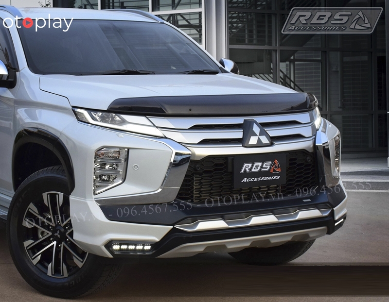 Pajero Sport lắp bodykit RBS Thái Lan