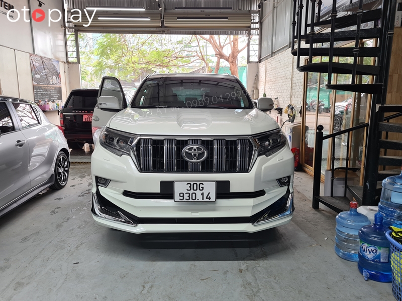 Ốp cản trước trong bộ bodykit cho xe Prado VX 2018 - 2021 tại OTOPLAY Trần Thái Tông