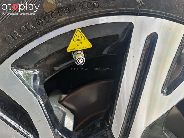 Cảm Biến Áp Suất Lốp Cho Xe Mitsubishi Xpander: có 4 cảm biến gắn trong lốp