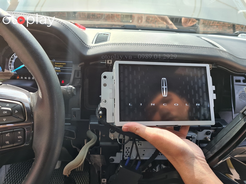 Bộ camera 360 cho xe Ford chỉ cắm jack, không đấu nối.