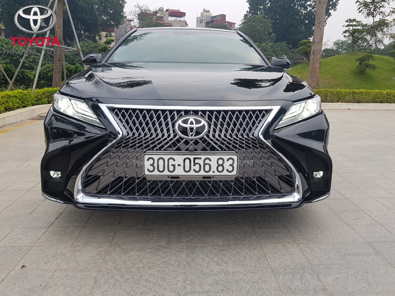 Camry độ cản Lexus sang trọng và độc đáo