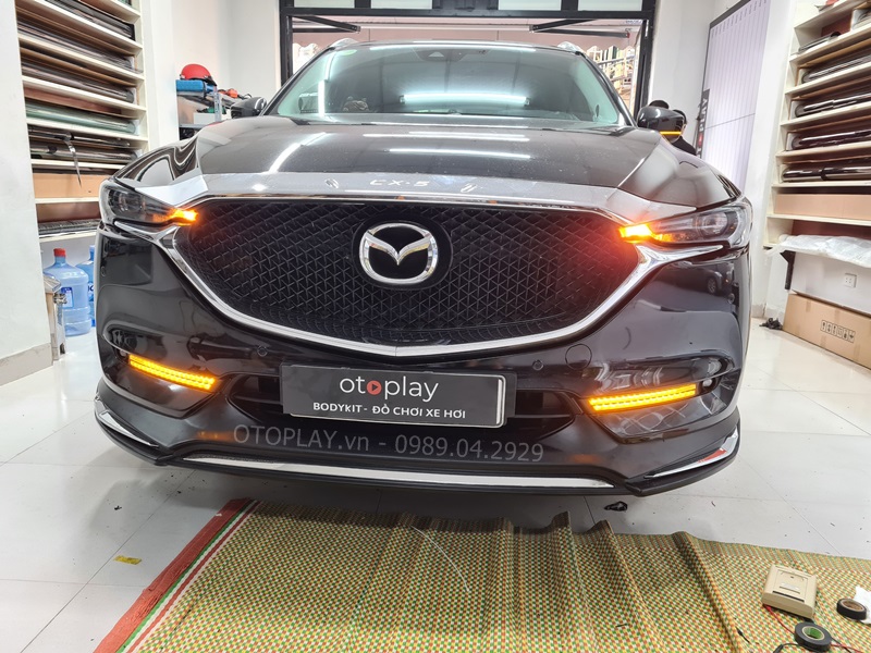 Led mí gầm Mazda CX5 khi bật xi nhan