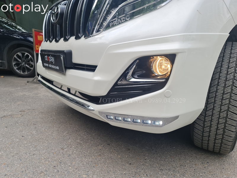 Đầu xe lắp bodykit có đèn Led sang trọng và cá tính