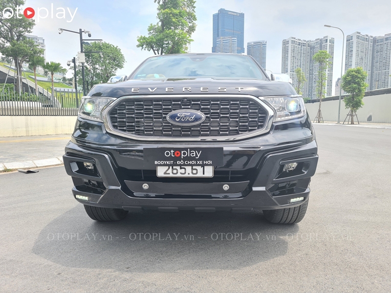 Xe Ford Everest 2021 độ bodykit tại OTOPLAY