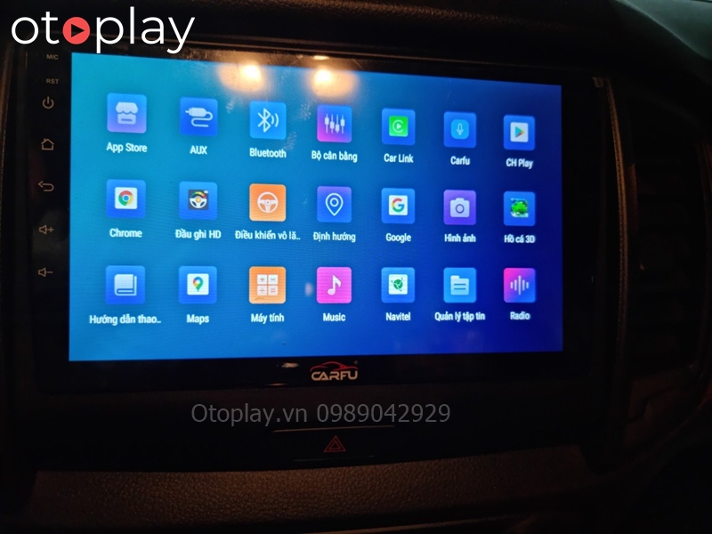 Ford Ranger lap man hinh Android Carful