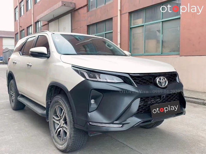 Nâng đời Fortuner 2017-2020 lên Fortuner Legender 2021 tăng sự hầm hố cho xế hộp