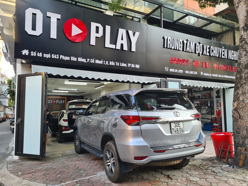 Fortuner 2017 trước khi lắp lip pô