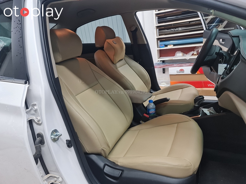 Bọc ghế da Hyundai Accent làm tăng tính sang trọng cho xe