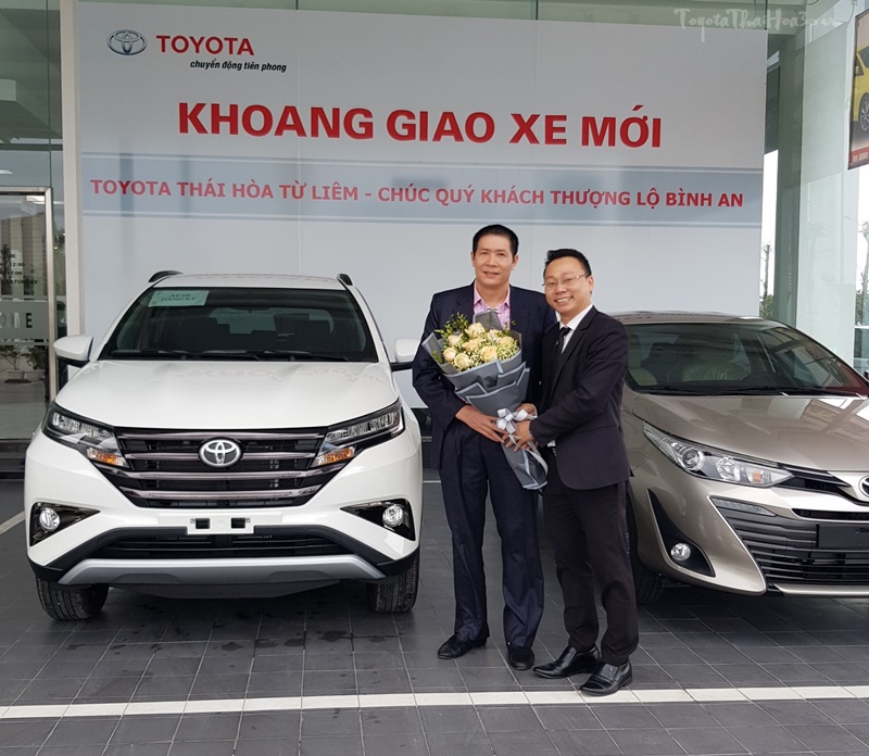 Giao xe Toyota Rush cho khách hàng ở Lạng Sơn đúng ngày lễ tình nhân 14/2.