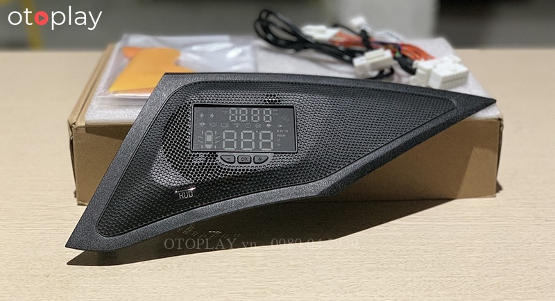 Hình ảnh HUD hắt kính cho Mazda 3 chưa lắp lên xe 