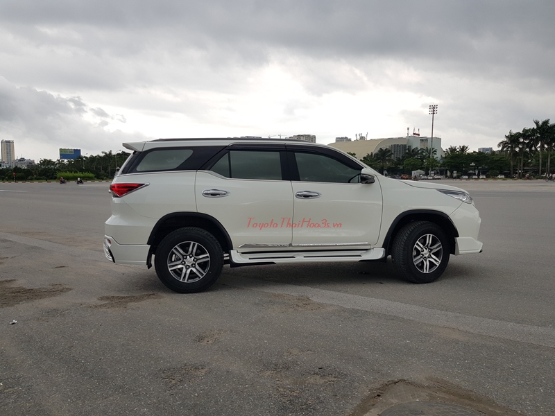 Xe Fortuner 2018 được lắp rất nhiều phụ kiện sang trọng 