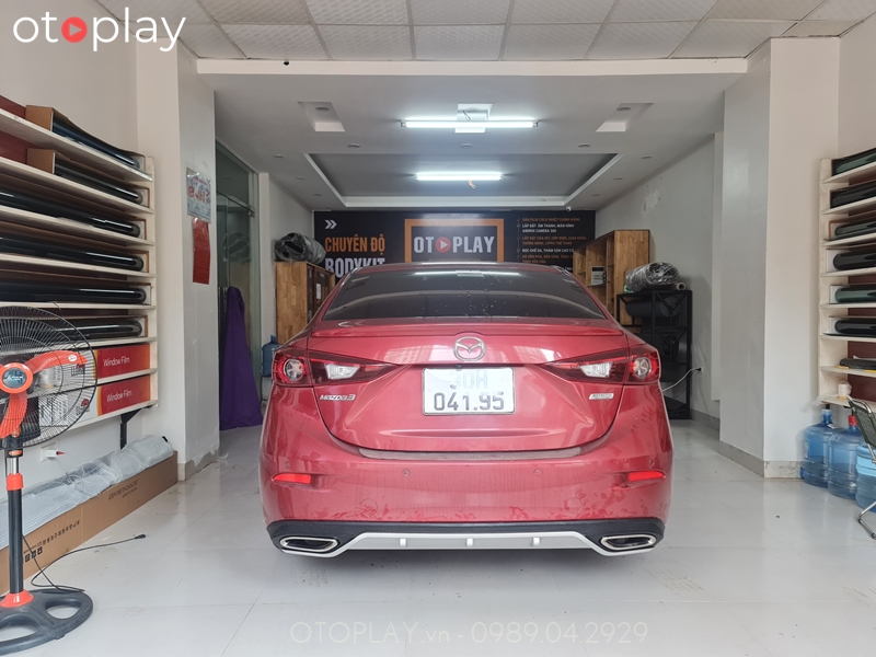 Líp bô cho mazda lắp tại OTOPLAY Phạm Văn Đồng