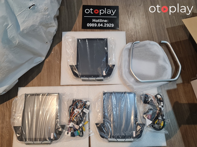 Màn hình Androi cho Vinfast về kho OTOPLAY
