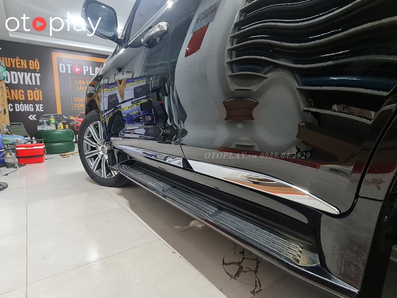 Nẹp sườn dán 2 bên cánh cửa không ảnh hưởng đến xe