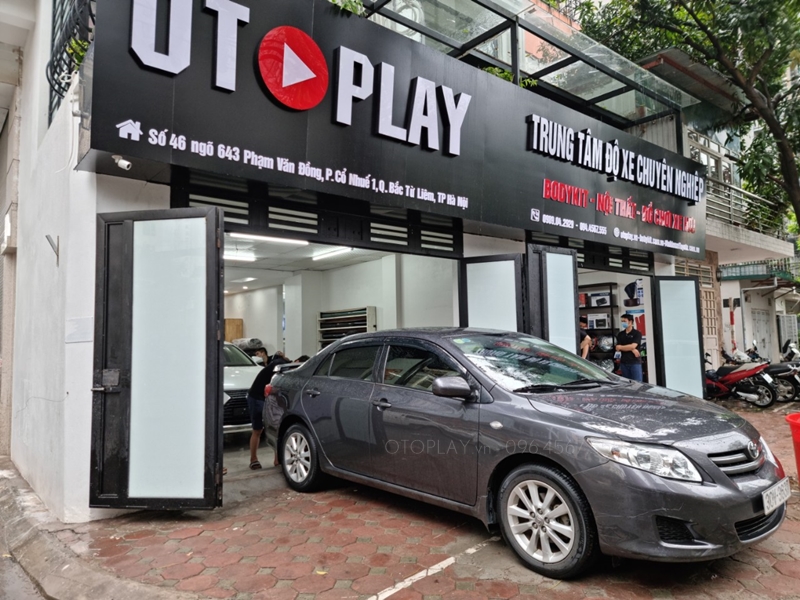 Xe Toyota Corolla XLI đến OTOPLAY để lắp màn hình DVD