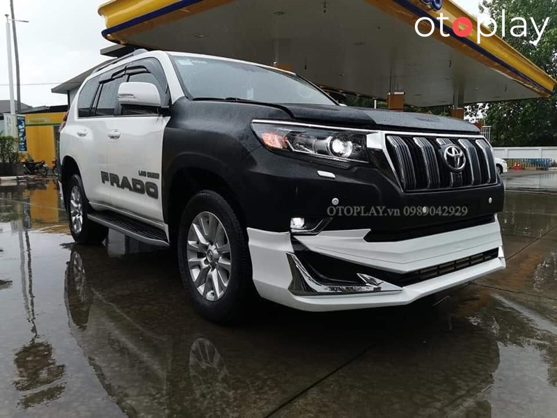 Xe Toyota Land Prado sau khi hoàn thiện nâng đời (Đầu xe)