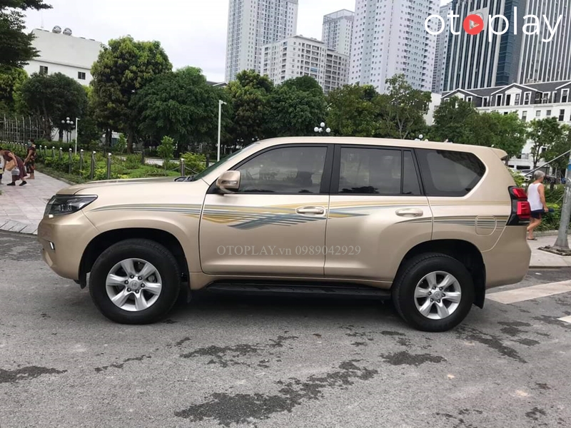 Thân xe Toyota Land Cruise Prado sau khi nâng đời
