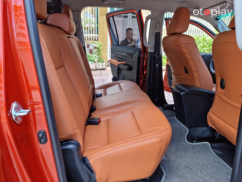 Bọc ghế da Singapor xe Hilux