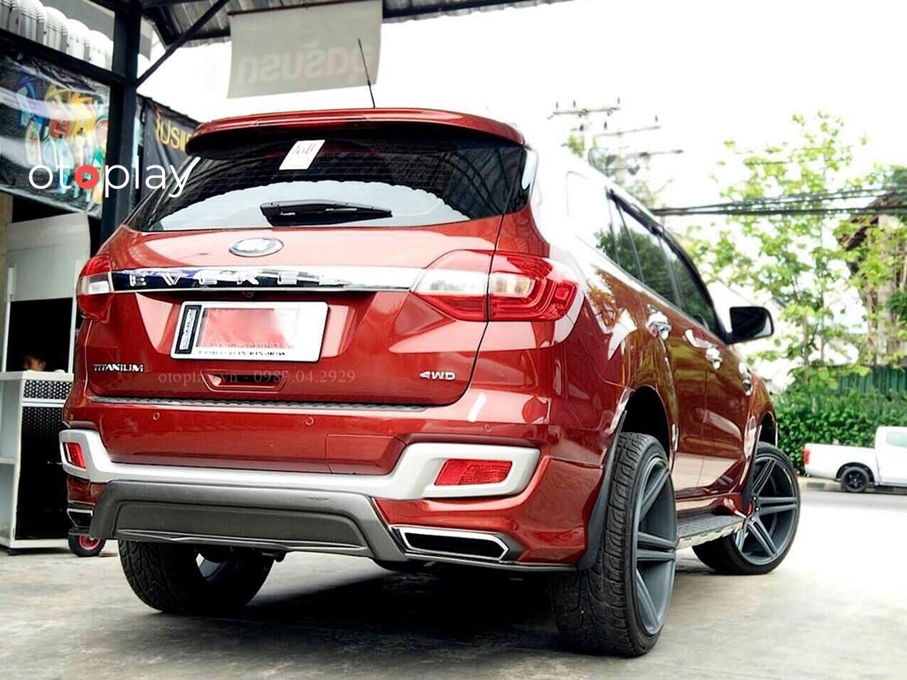 Bodykit Ford Everest mẫu Ativus