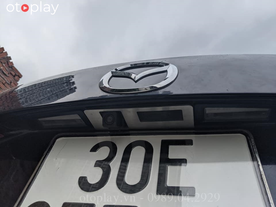 Camera lùi cho xe Mazda