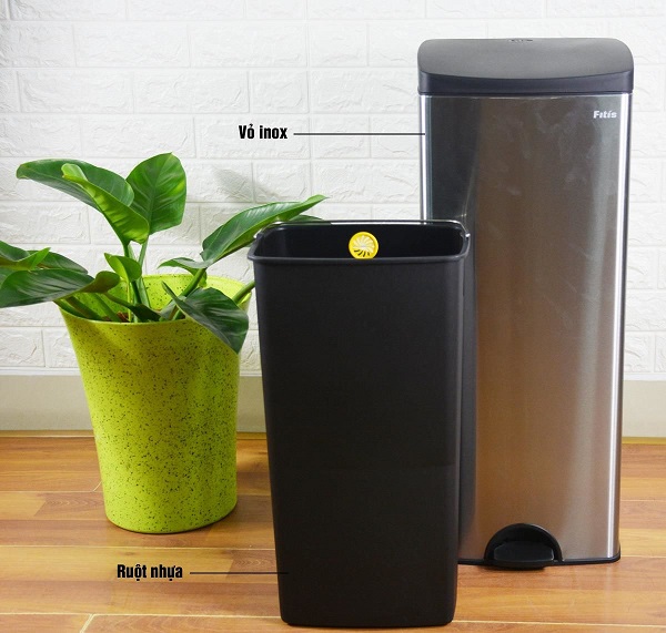 Thùng rác inox đạp chân vuông phủ Nano 22 lít Fitis