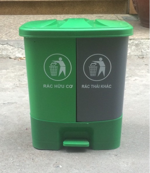 Thùng rác phân loại rác, nhựa 2 ngăn 40L màu xanh