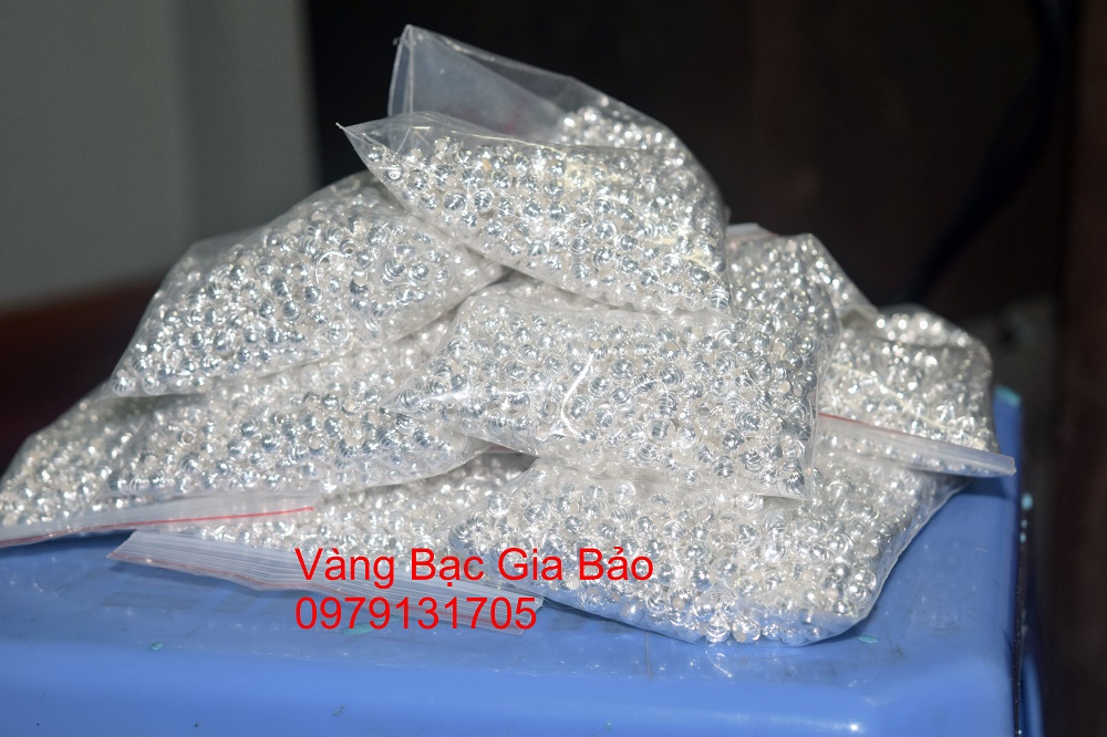 Bi Bạc Làm Vòng Dâu Tằm Cho Bé ở Hà Nội
