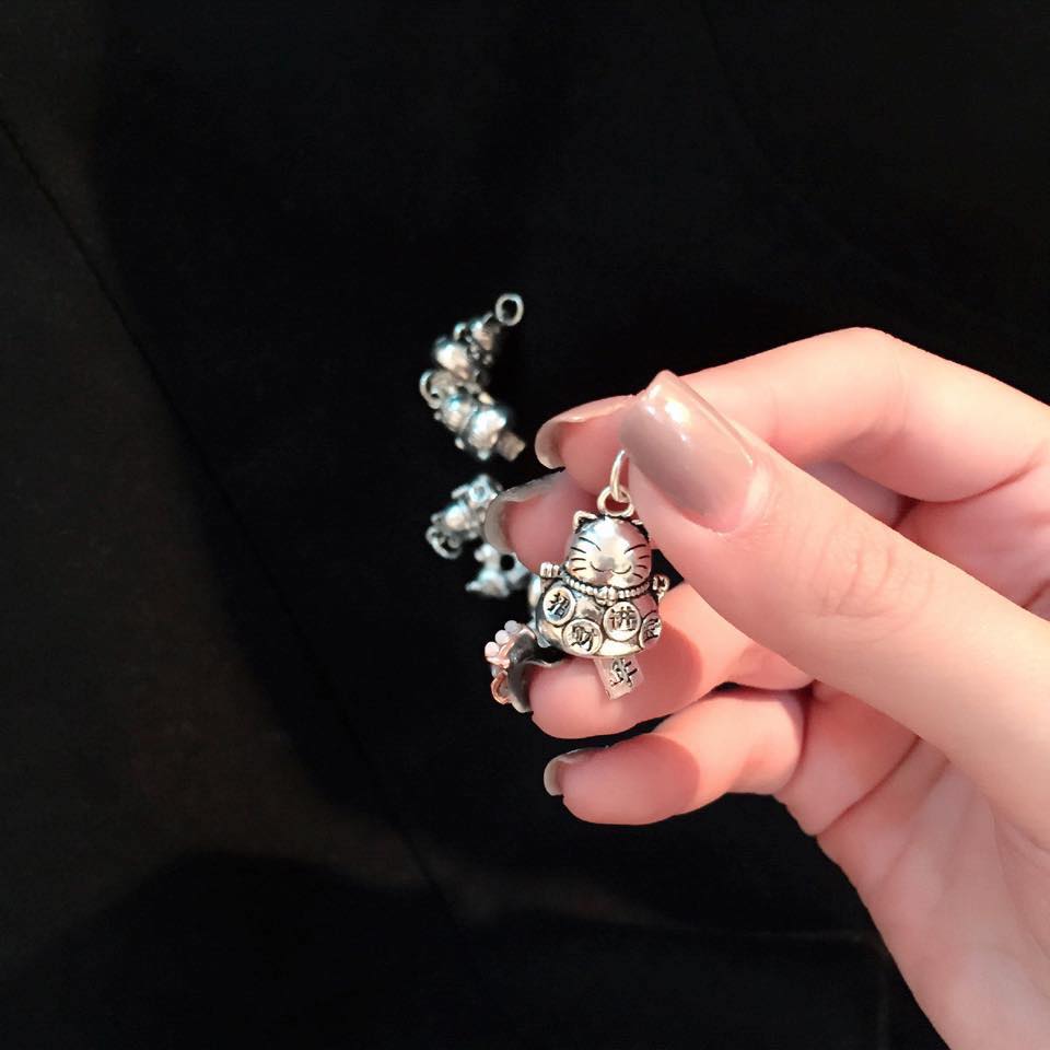charm mèo thần tài