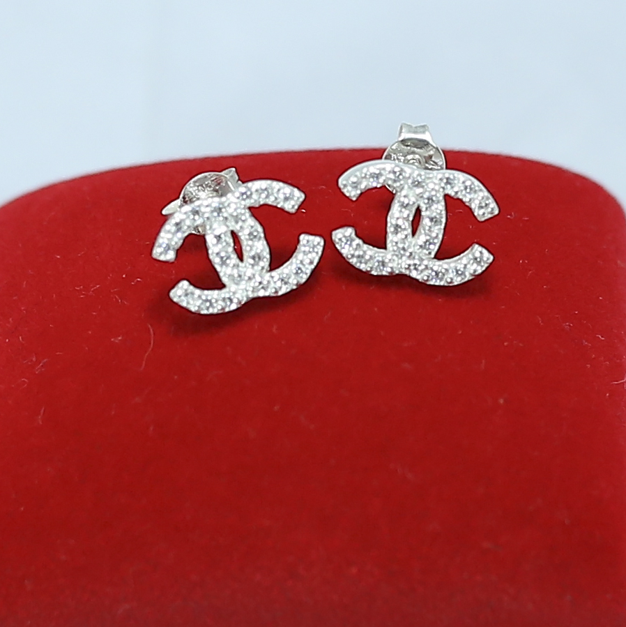 KHUYÊN TAI BẠC CHANEL