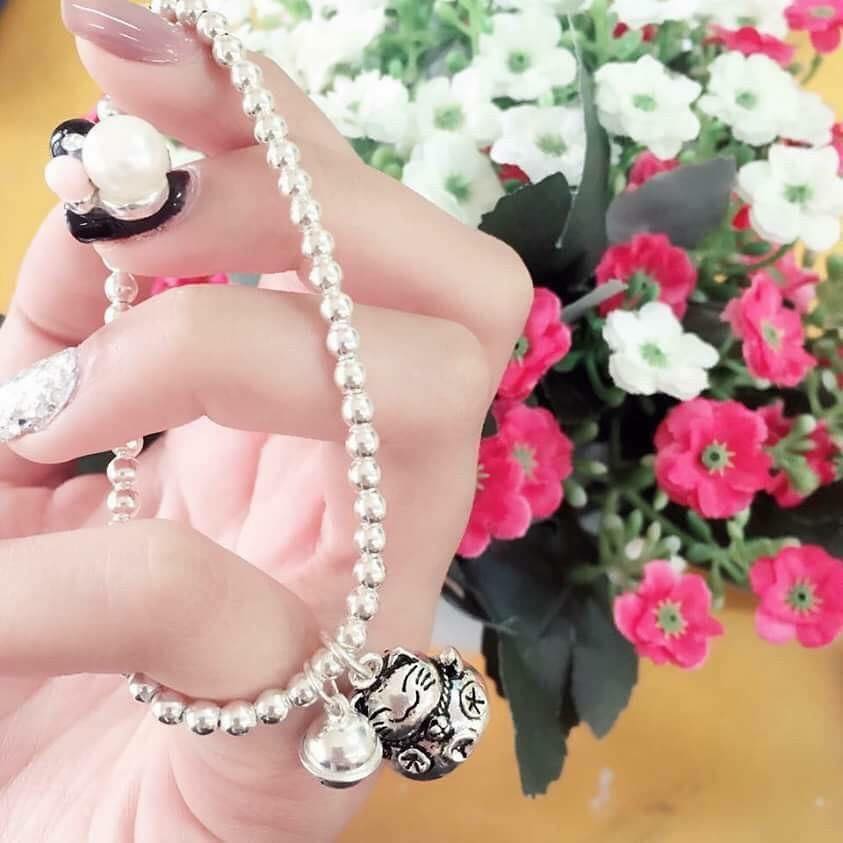 Lắc tay mèo thần tài