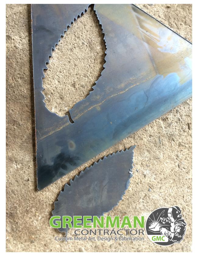 Hàng rào sắt họa tiết lá phong thực hiện bởi Greenman Contractor